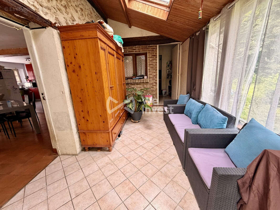 Maison 100 m² à Saint-Germain-Sous-Doue  - photo 4