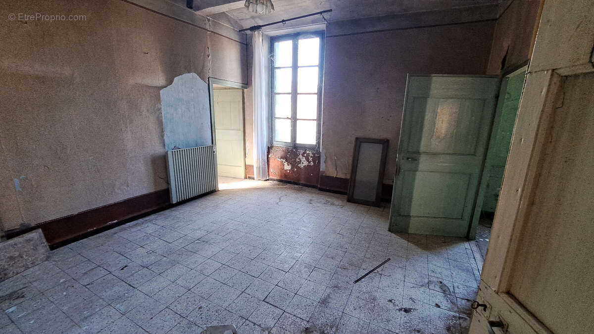 Maison à SAINT-BAUZILLE-DE-PUTOIS