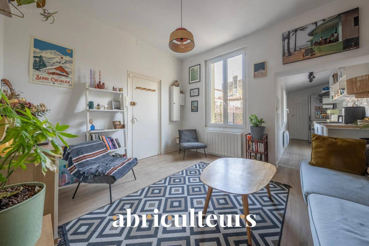 Appartement à BORDEAUX