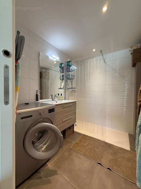 Appartement à VETRAZ-MONTHOUX