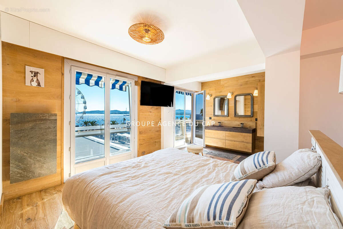 Appartement à SAINT-RAPHAEL