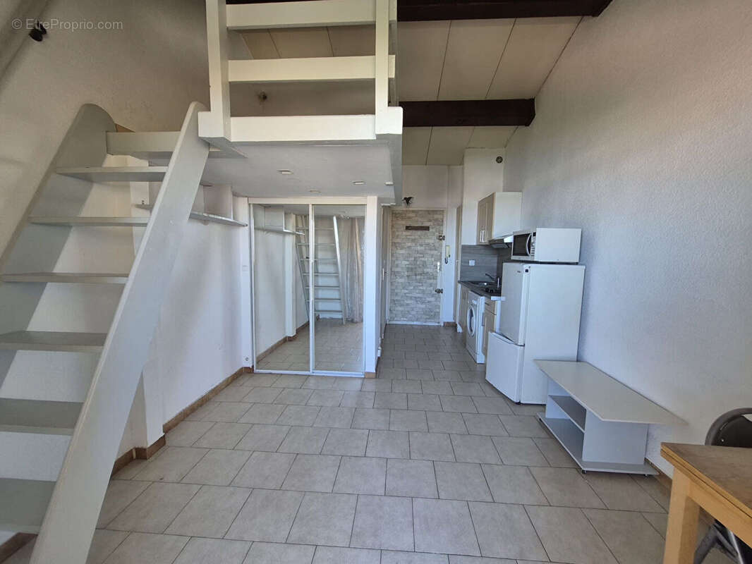 Appartement à SAUSSET-LES-PINS