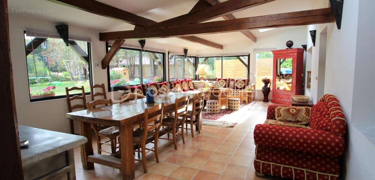 Maison à SOMMECAISE