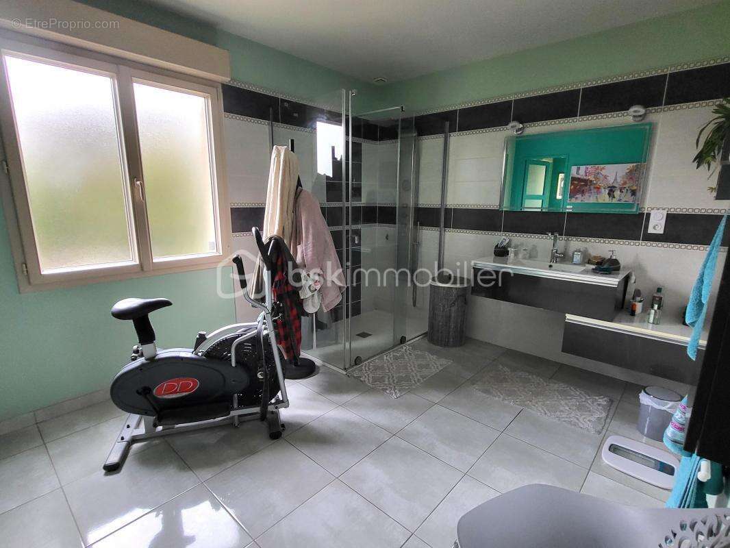 Maison à SAINT-HILAIRE-DU-HARCOUET