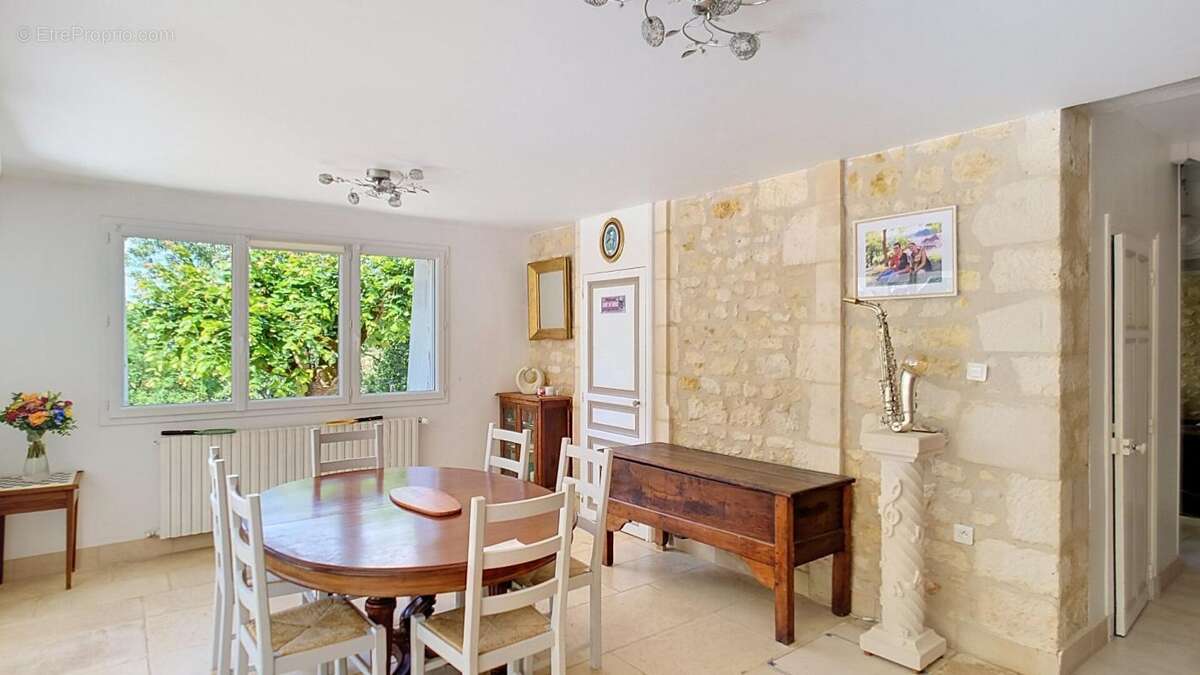 Maison à CHAUVIGNY
