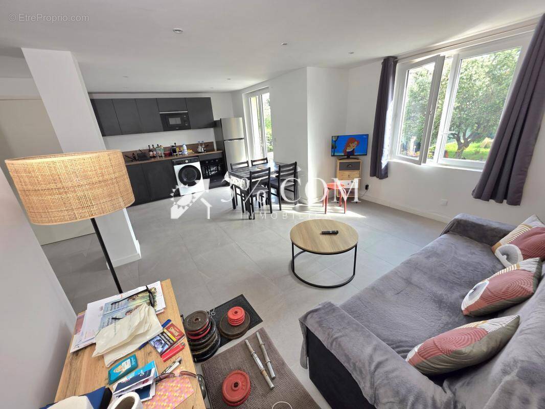 Appartement à FREJUS