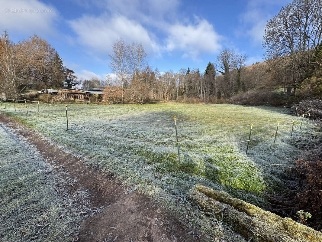 Maison à LA LANTERNE-ET-LES-ARMONTS