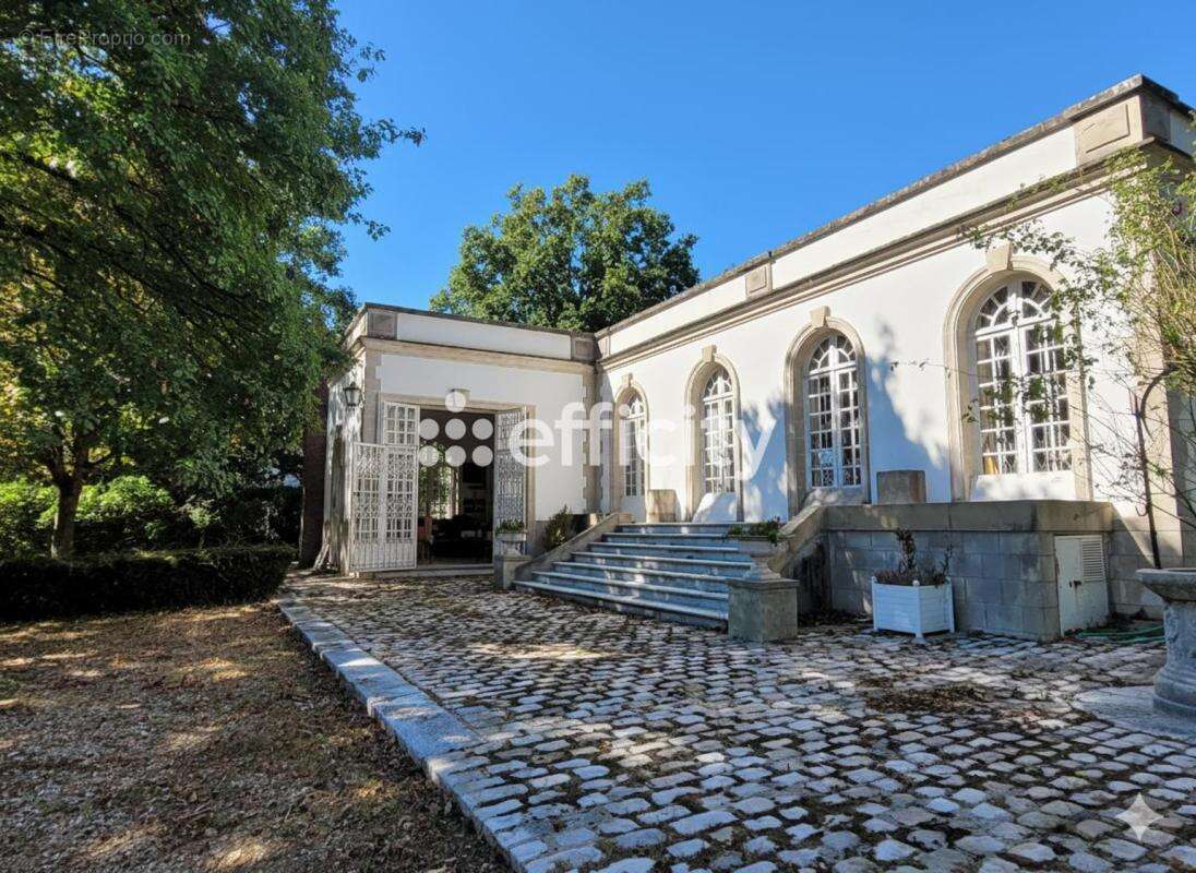 Maison à VILLIERS-SAINT-FREDERIC