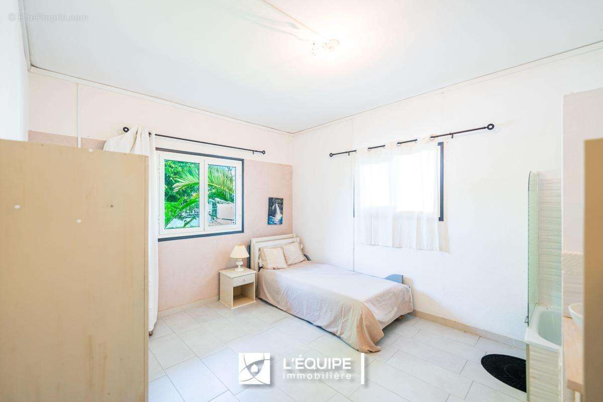 Maison à SAINT-DENIS