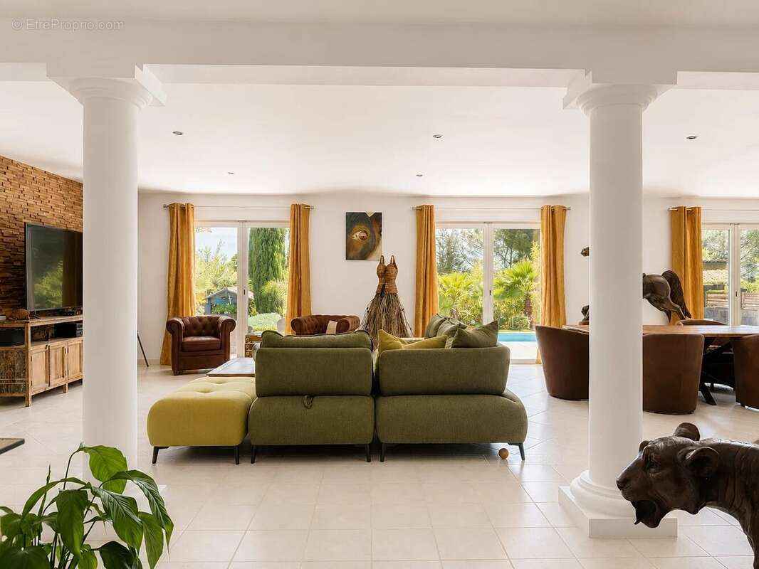 Maison à LA MOTTE