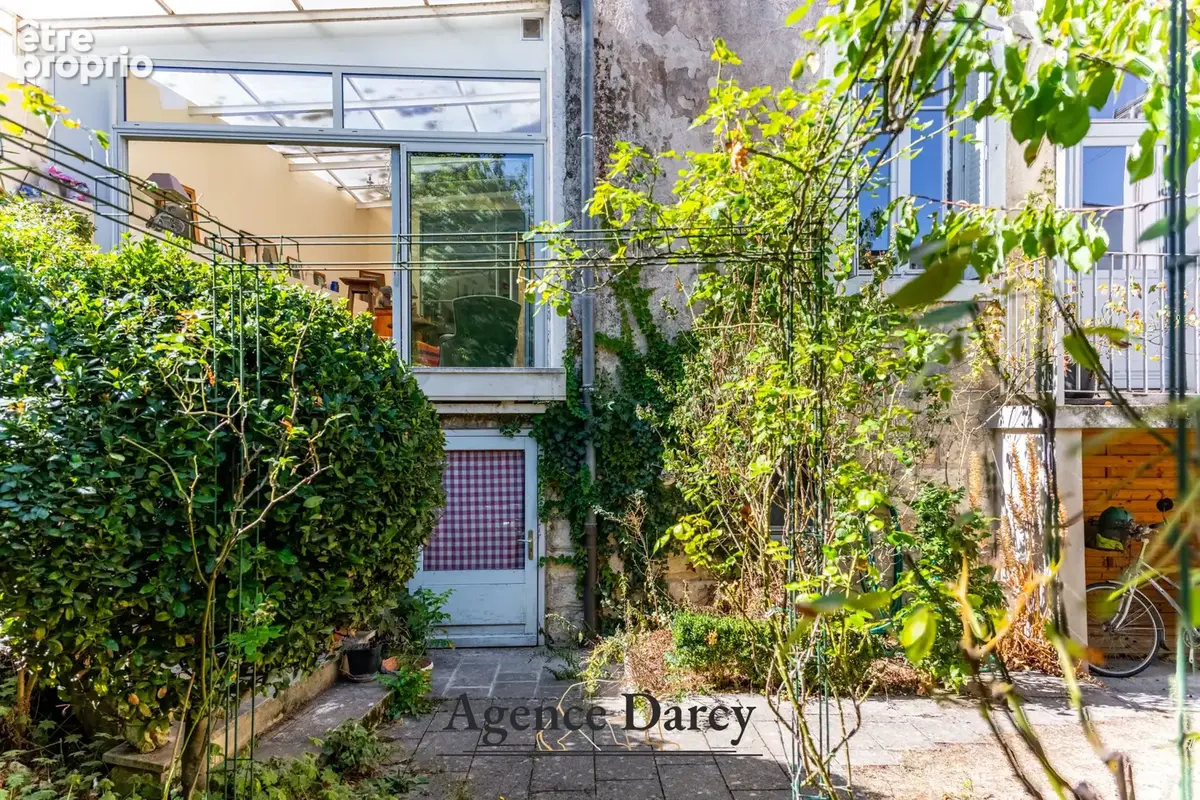 Appartement d’exception à deux pas de la place Darcy avec jardin - photo 4