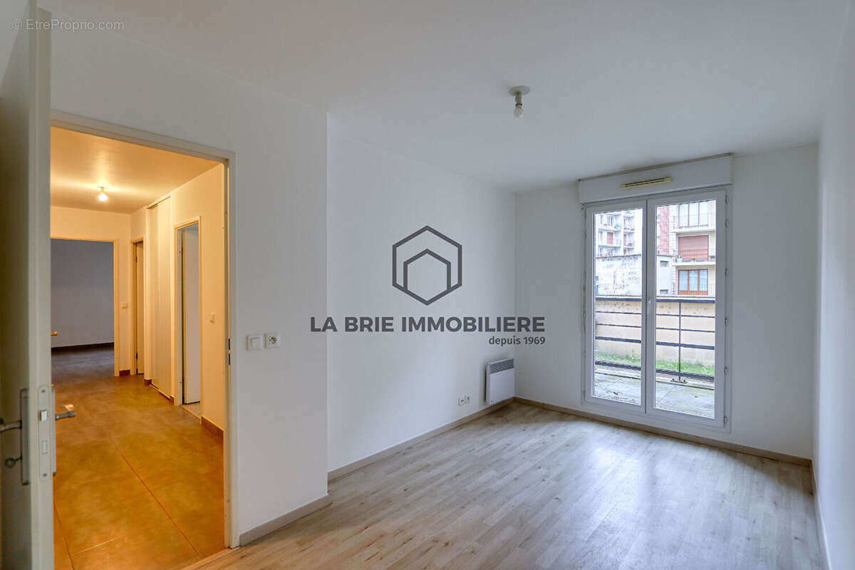 Appartement à VIRY-CHATILLON