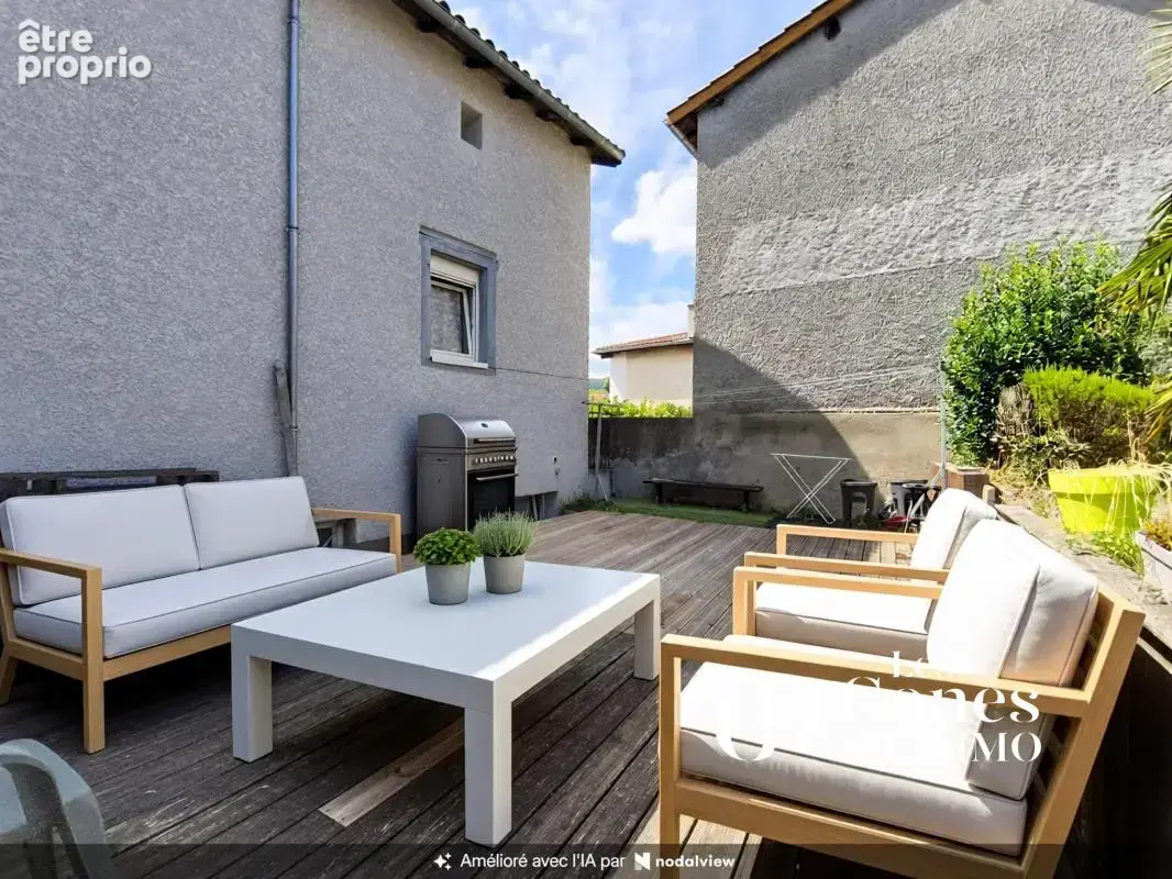 Vaugneray   Maison de ville en pierre de 138 m2 avec terrain - photo 3
