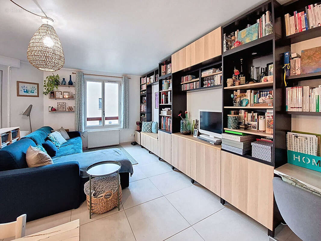 Appartement à MORNANT