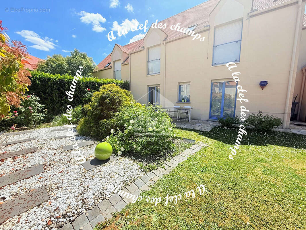 Appartement à SAINT-REMY-LES-CHEVREUSE