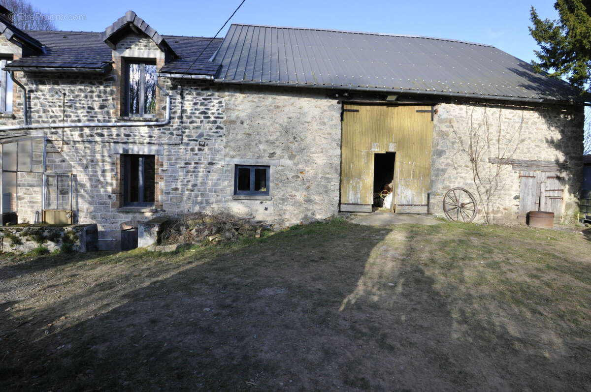 Maison à LA PORCHERIE
