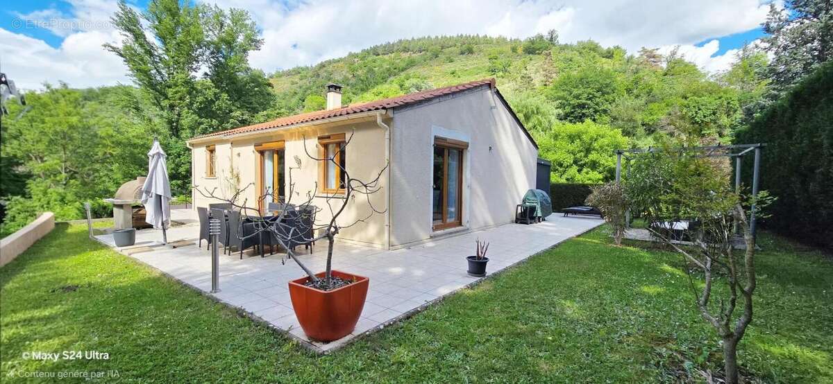 Maison à UNIEUX