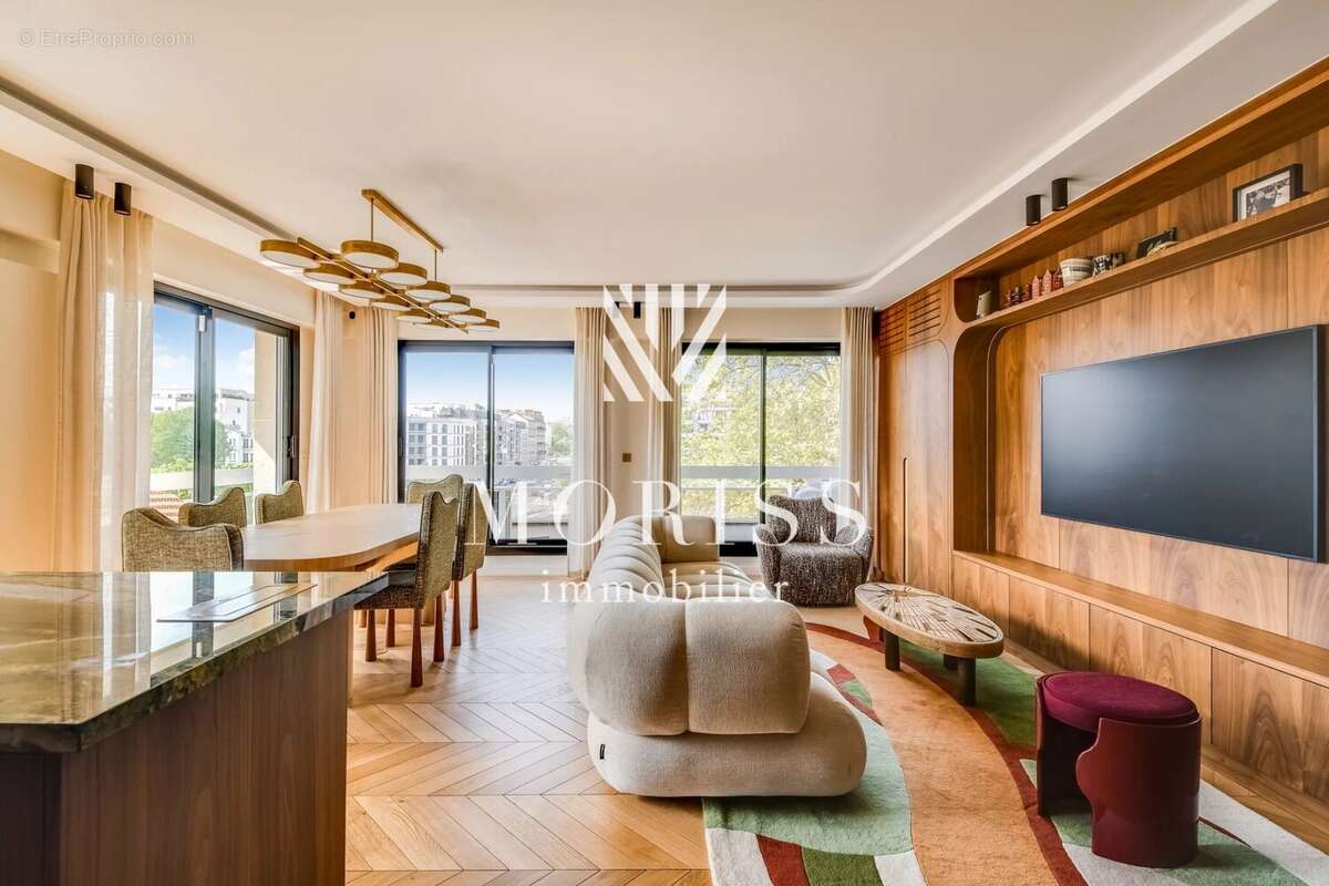 Appartement à NEUILLY-SUR-SEINE