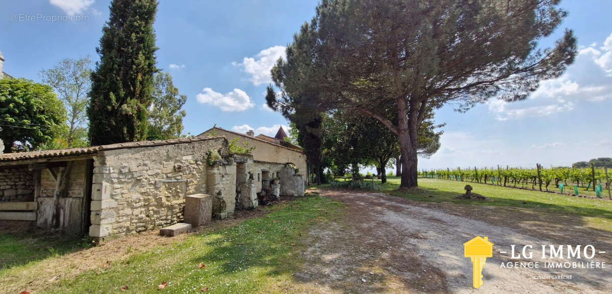 Maison à SAINT-FORT-SUR-GIRONDE