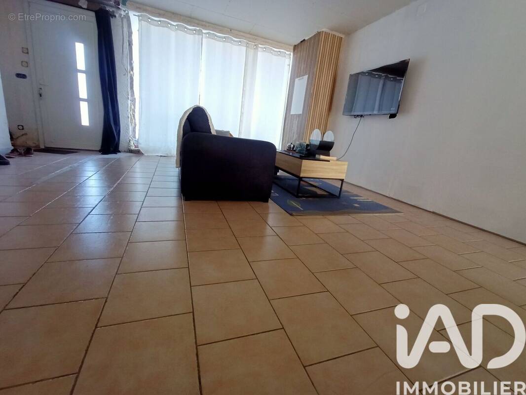 Photo 1 - Maison à BRUAY-LA-BUISSIERE