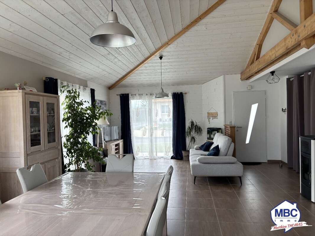 Maison à LA JUBAUDIERE