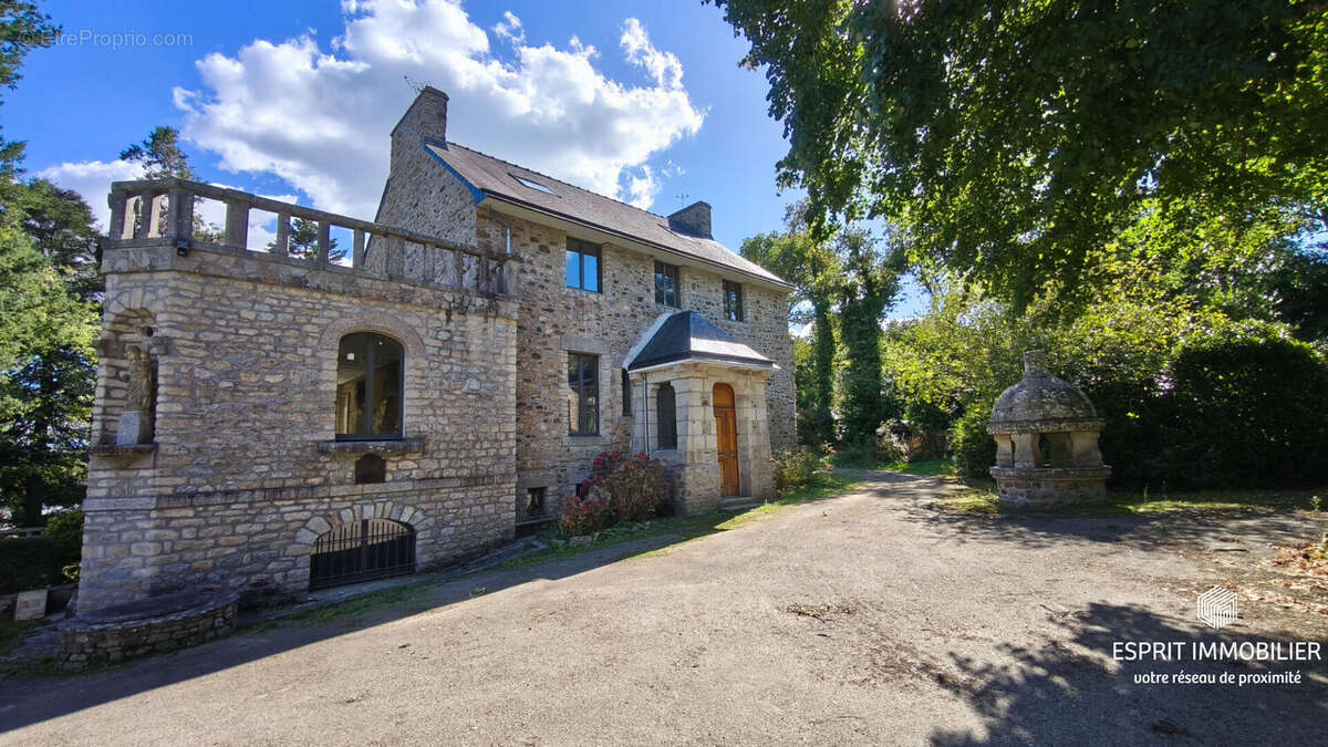 Maison à PONT-AVEN