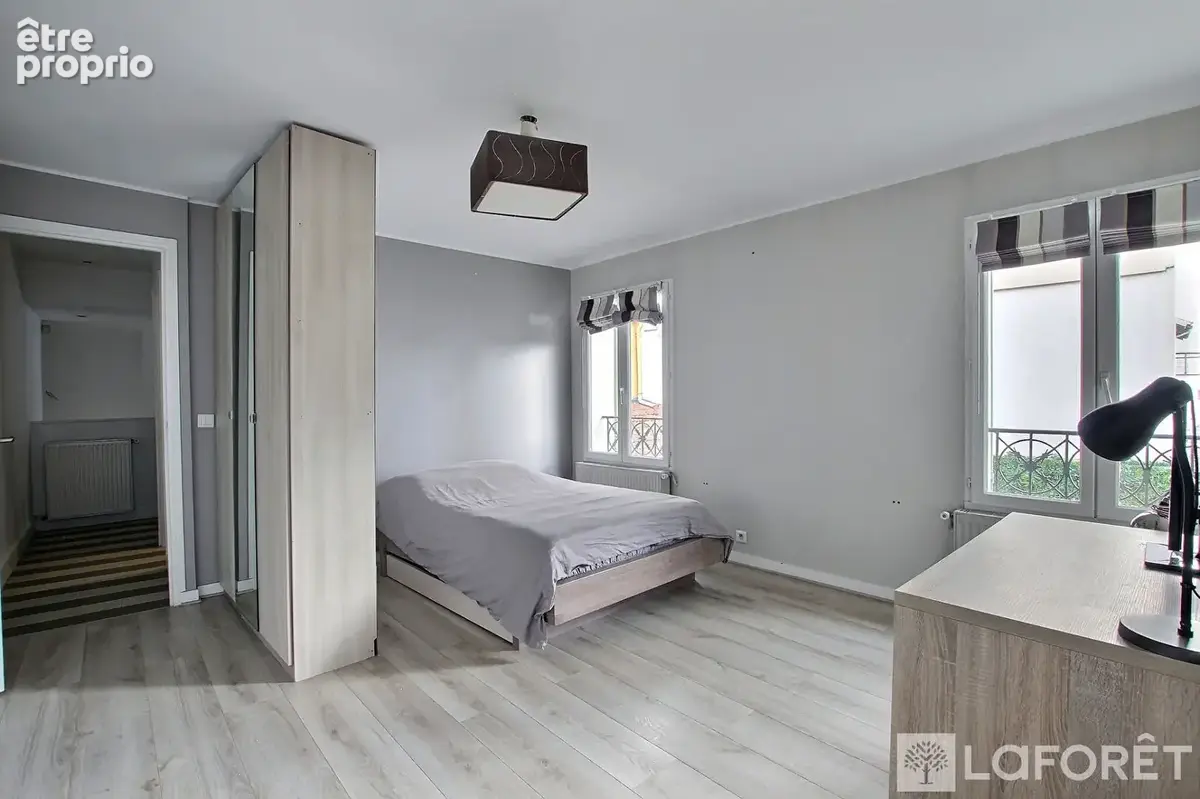 Centre-ville - maison familiale de caractère avec terrasse - photo 18