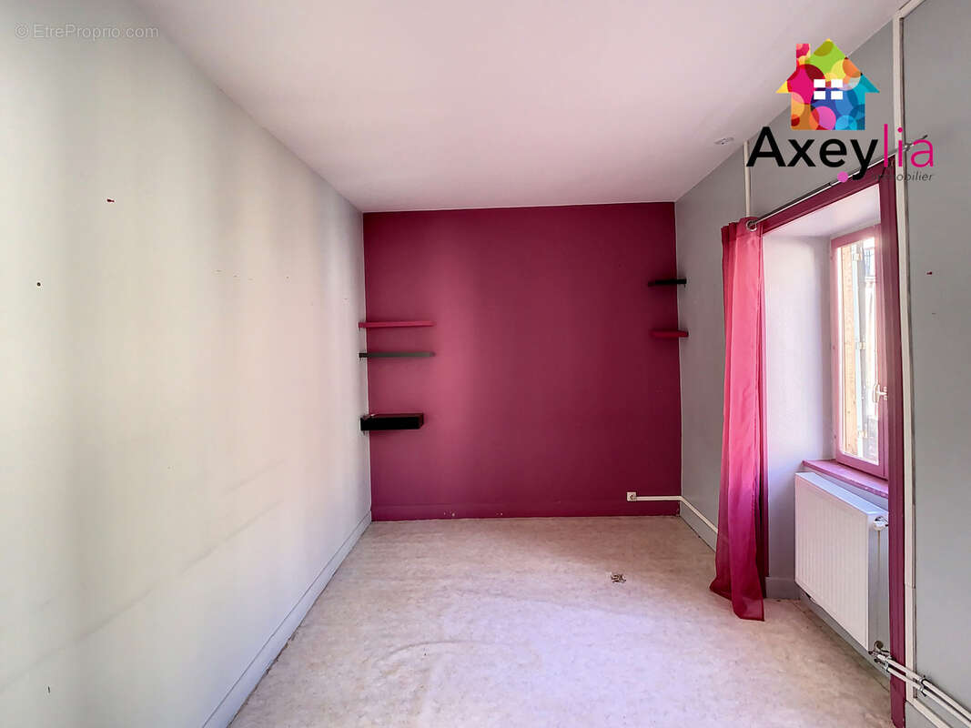 Maison à VILLEMONTAIS