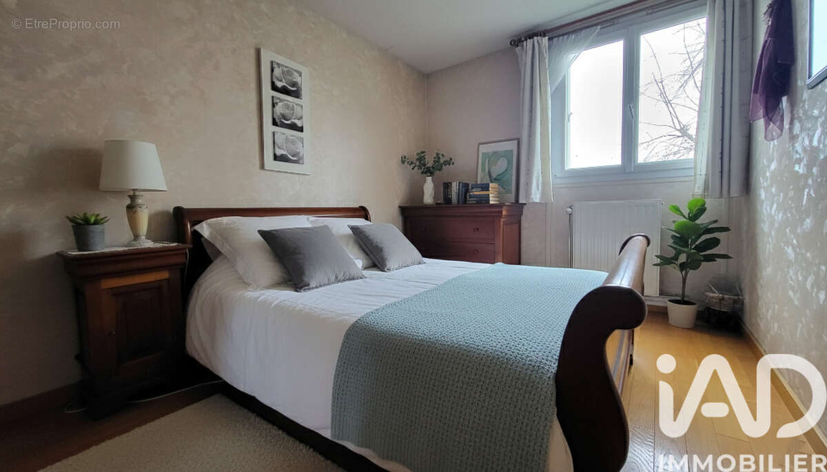 Photo 7 - Appartement à GENNEVILLIERS