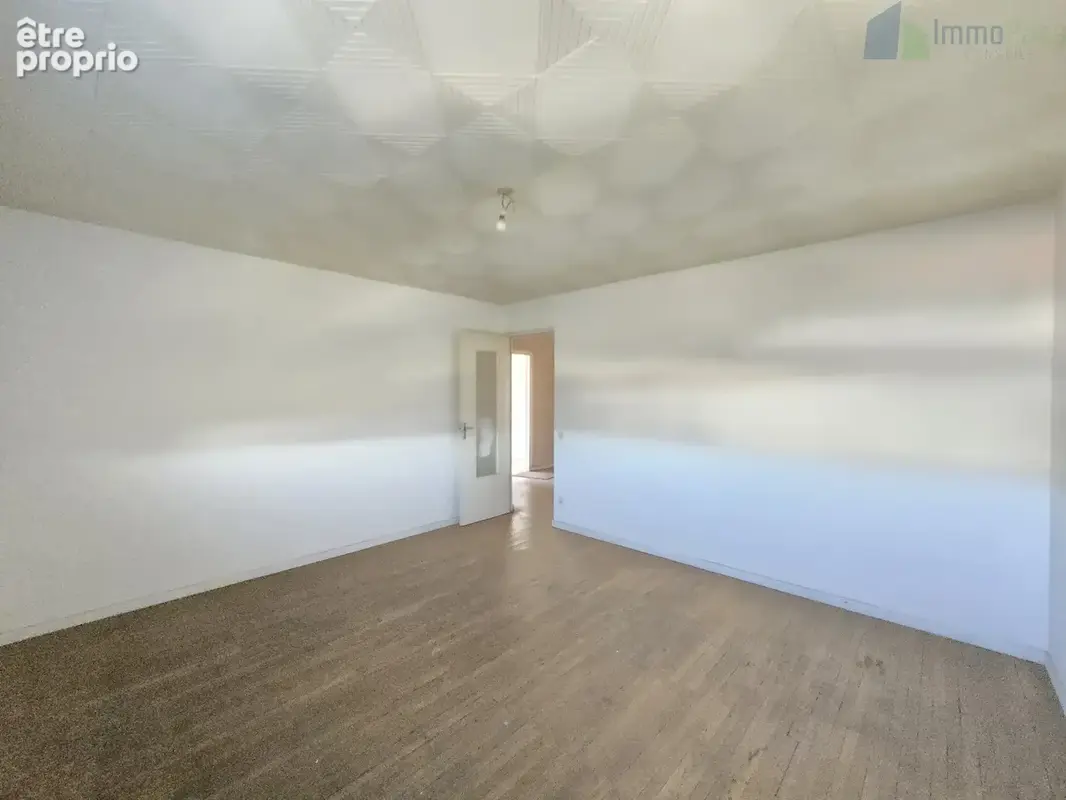 A vendre grand t2 57m2 lyon 8 la plaine santy - photo 4