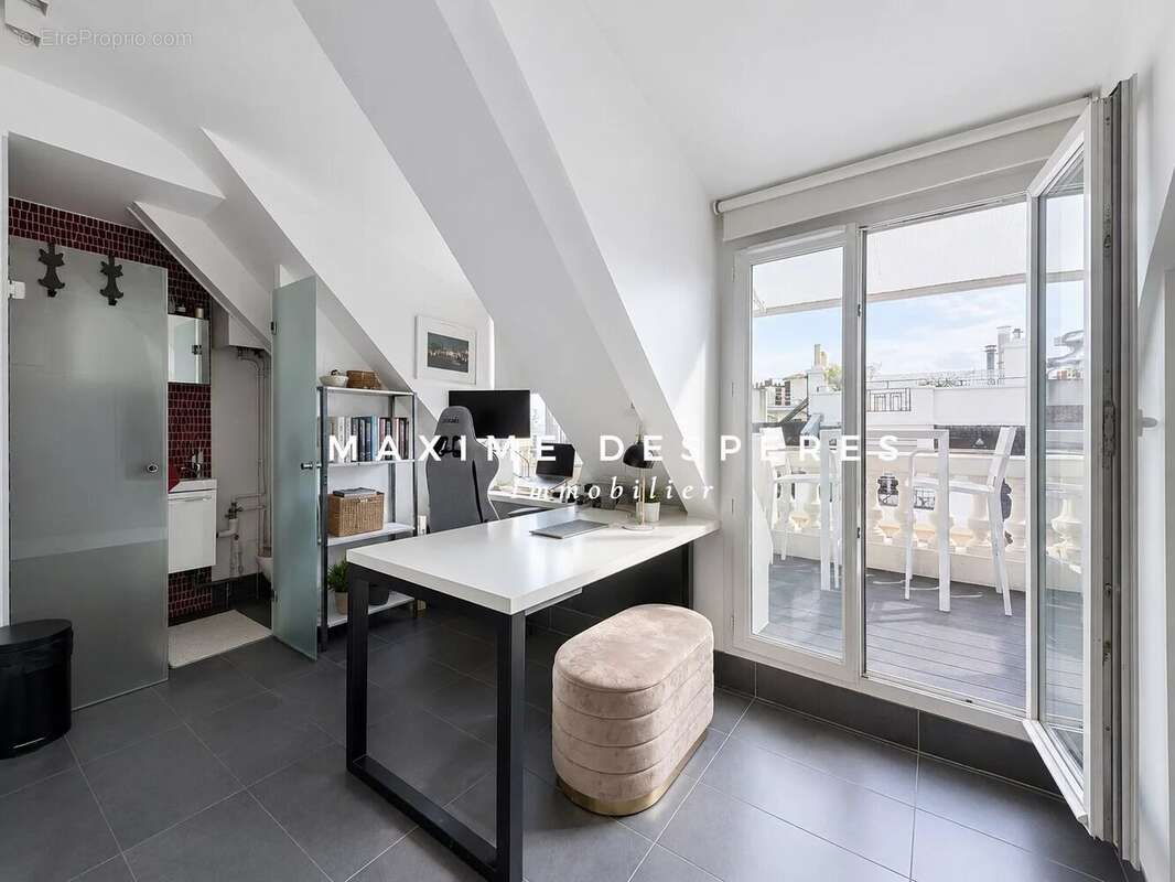 Appartement à NEUILLY-SUR-SEINE