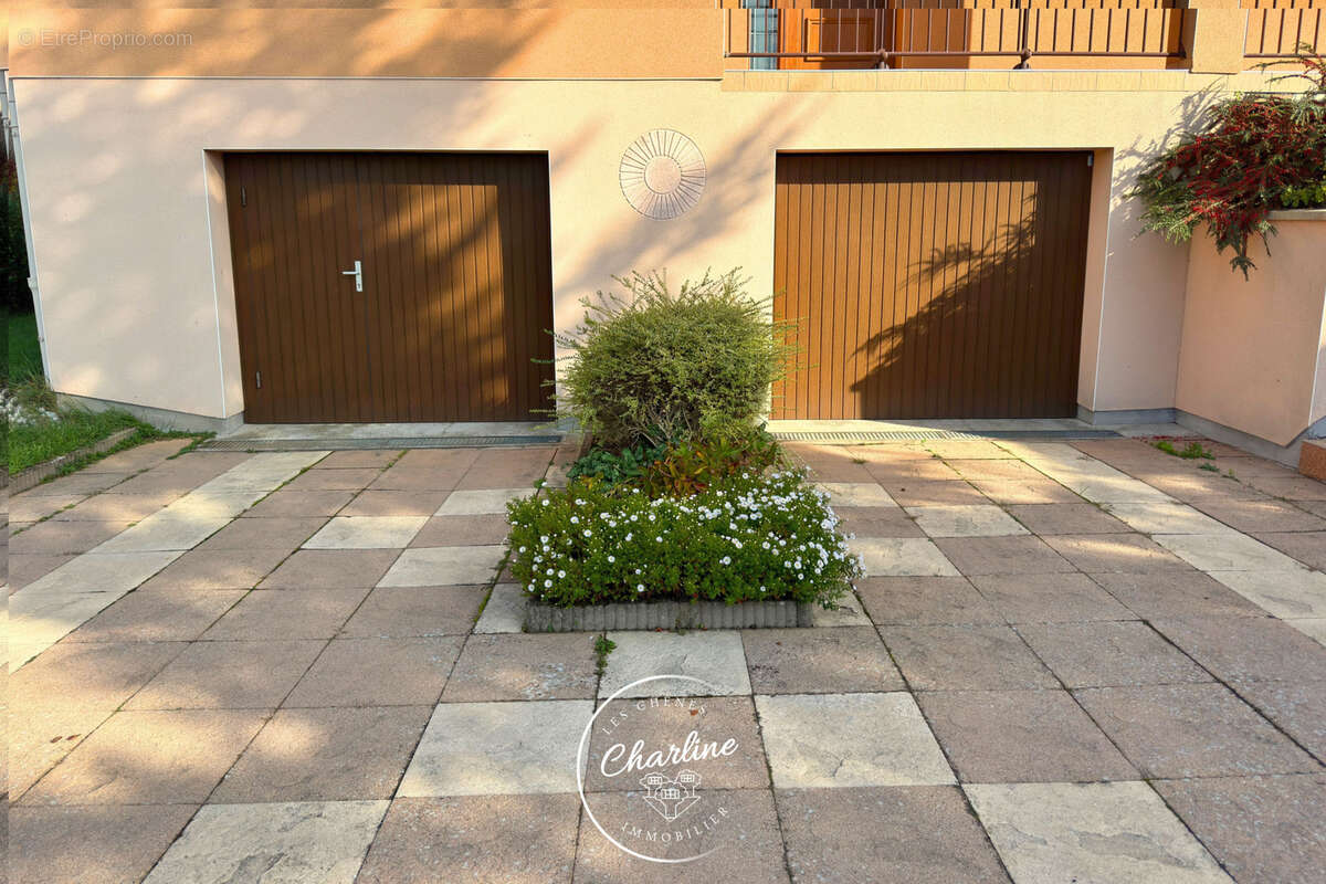 Maison à SAINTE-MARIE-AUX-CHENES