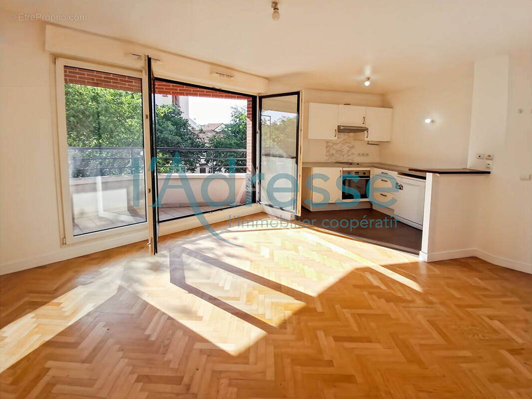 Appartement à SURESNES