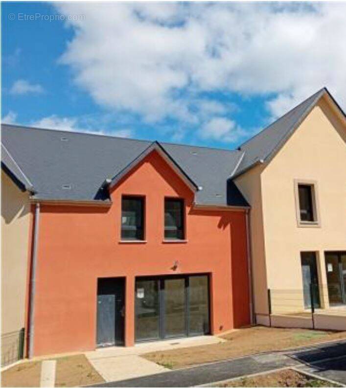 Maison à PONT-L&#039;EVEQUE