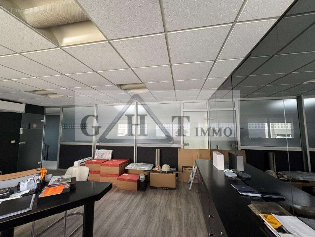 Commerce à NOISY-LE-SEC