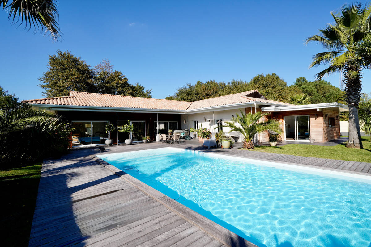 Maison à CESTAS