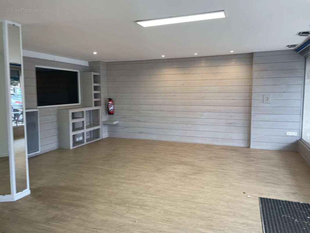 Commerce à TONNEINS