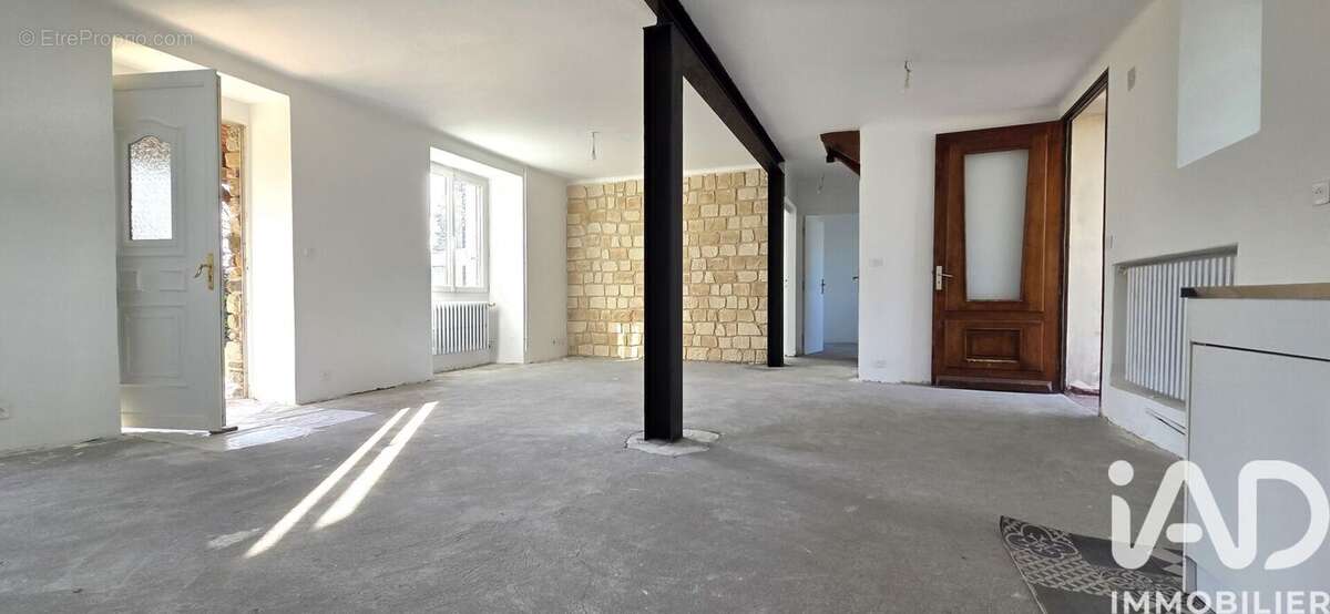 Maison 104 m² à Larre  - photo 2