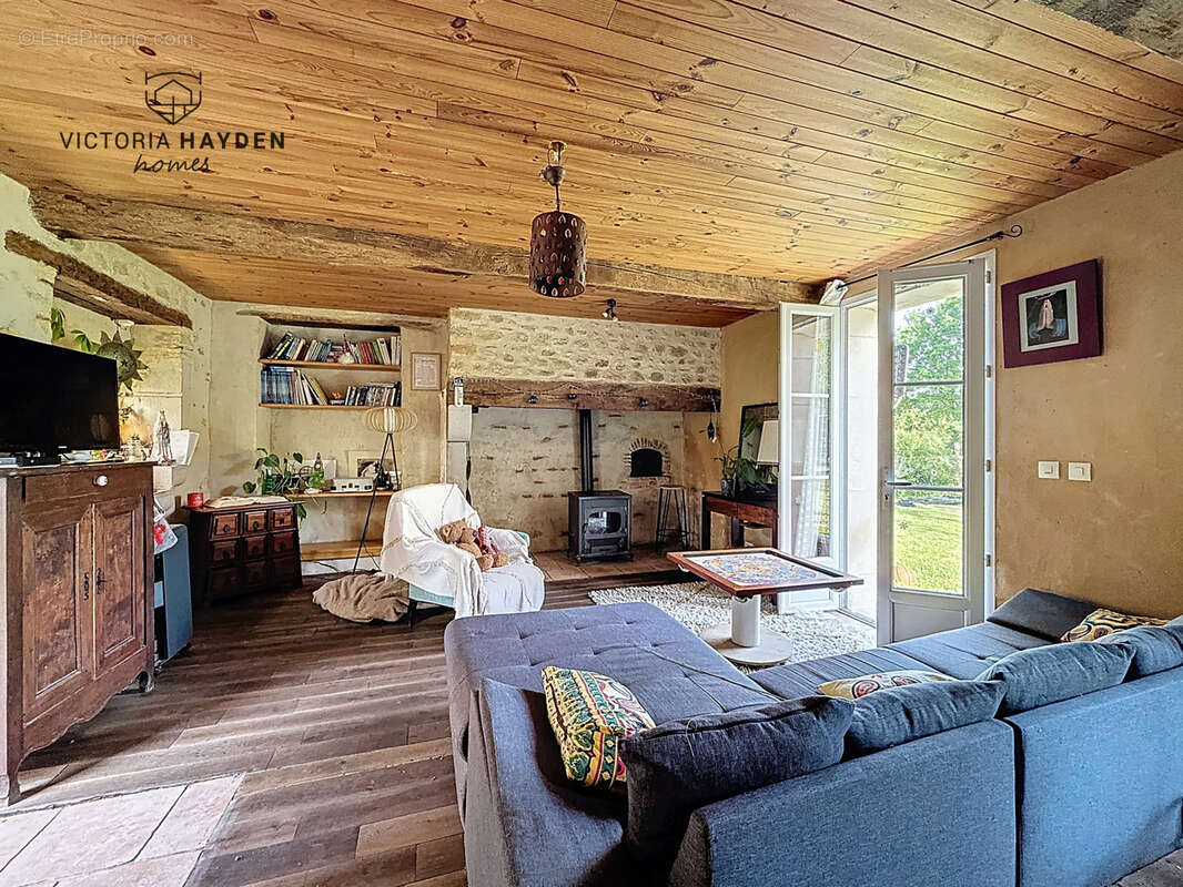 Maison à LACOMMANDE