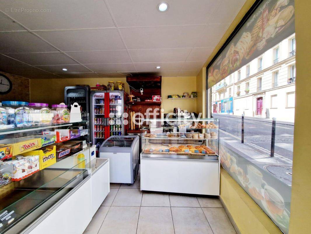Commerce à PARIS-18E