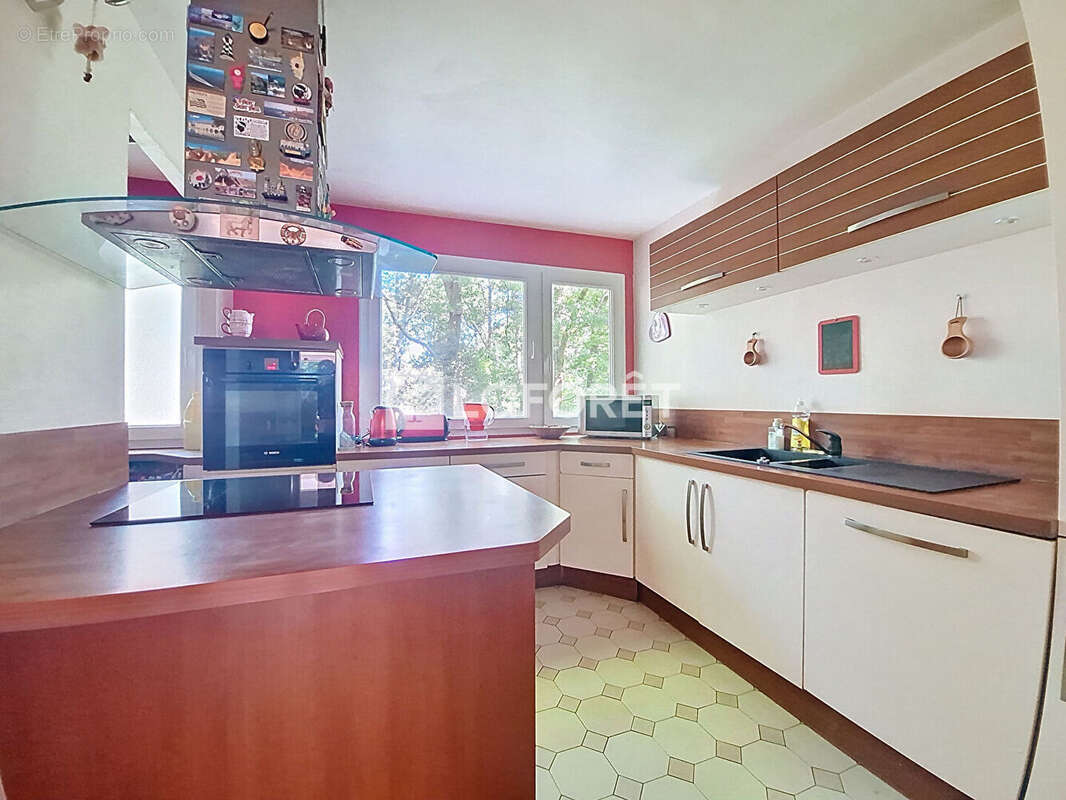 Appartement à VERNEUIL-SUR-SEINE