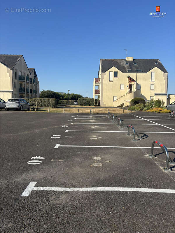 Parking à PLOEMEUR