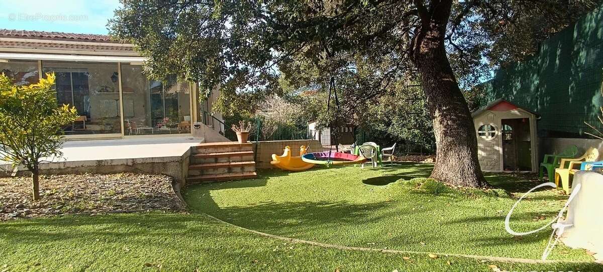 Maison à FREJUS