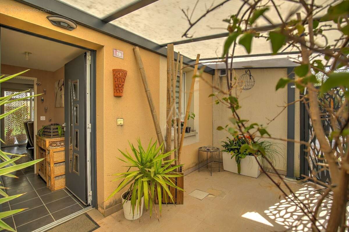 Maison à SAINT-JORY