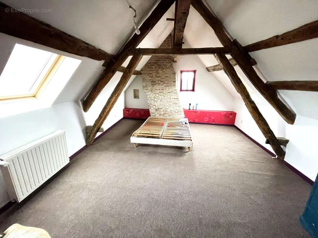 Maison à BRUYERES-ET-MONTBERAULT