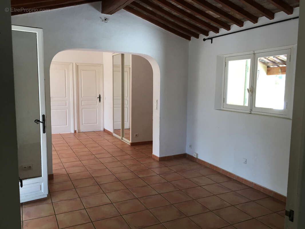 Maison à PLAN-DE-LA-TOUR