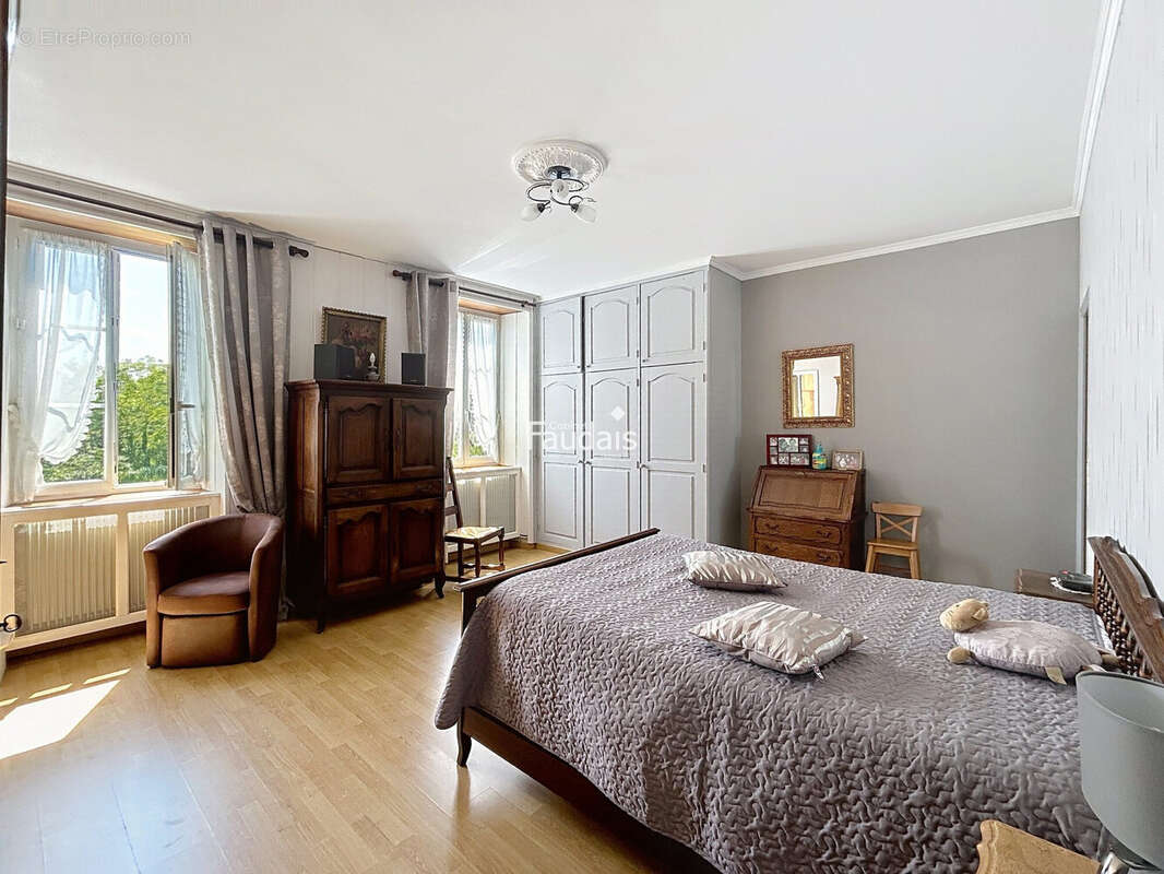 Maison 247 m² à Blainville-Sur-Mer  - photo 8