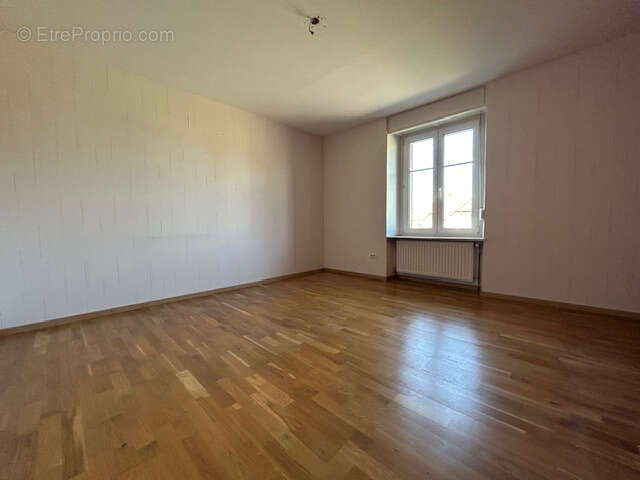 Maison à SAINT-GERMAIN-LE-CHATELET