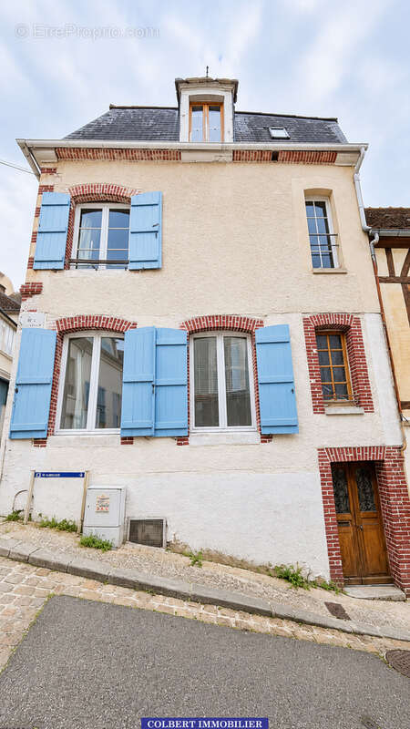 Maison à JOIGNY