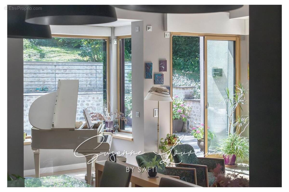 Photo 1 - Maison à L'ETANG-LA-VILLE